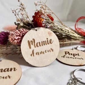 Porte clé en bois gravé