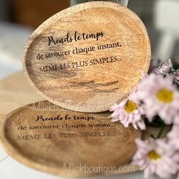 Magnifique plateau en manguier gravé (Ø 16 × 13 cm) – 1 pièce inspirante & élégante