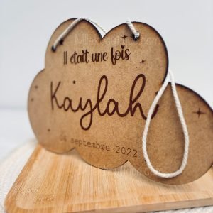 Plaque naissance personnalisée nuage – Prénom et date gravés – Déco chambre bébé