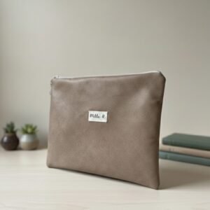 Pochette Élégance en Suédine Marron Glacé