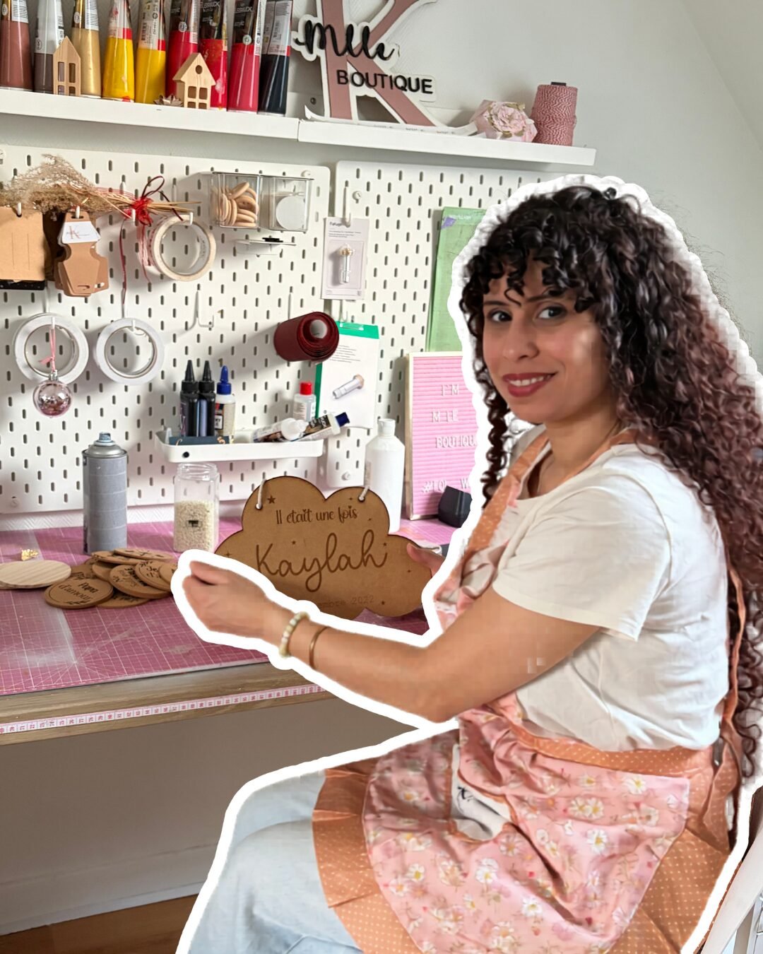La créatrice dans son atelier